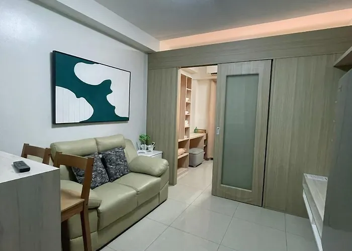 Affordable Staycation In Pasay Near Moa