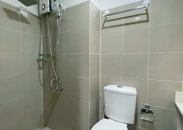 Affordable Staycation In Pasay Near Moa *